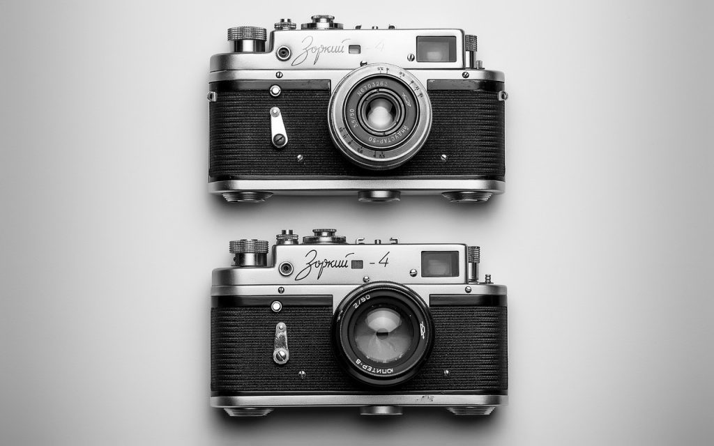 lens, camera, photography-3114729.jpg